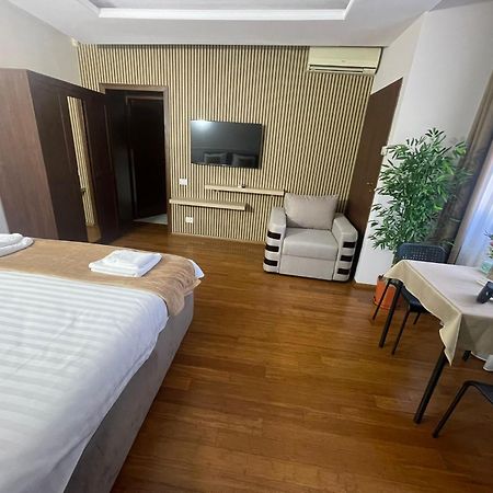 Therme Airport Resort Corbeanca Extérieur photo
