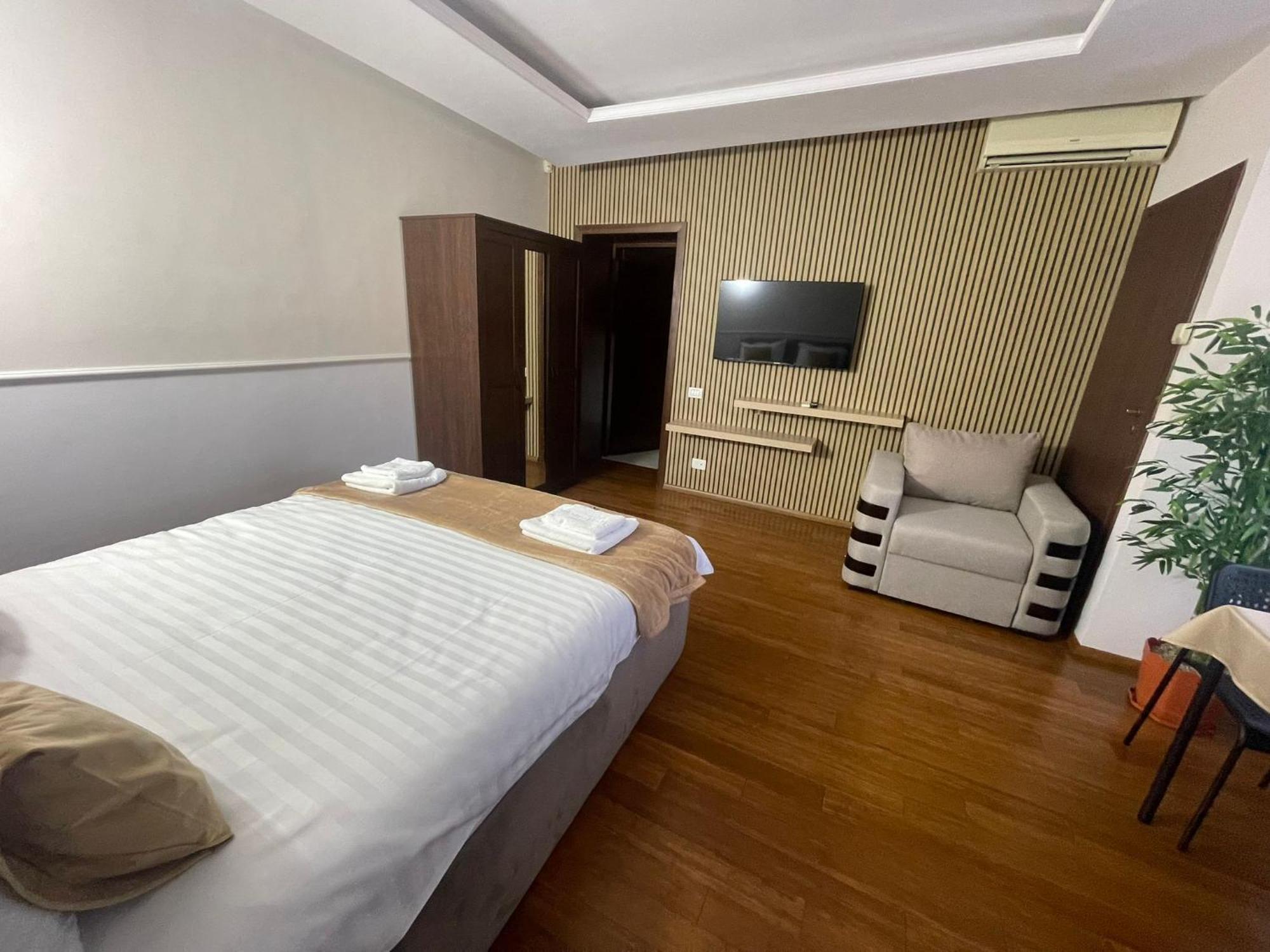 Therme Airport Resort Corbeanca Extérieur photo