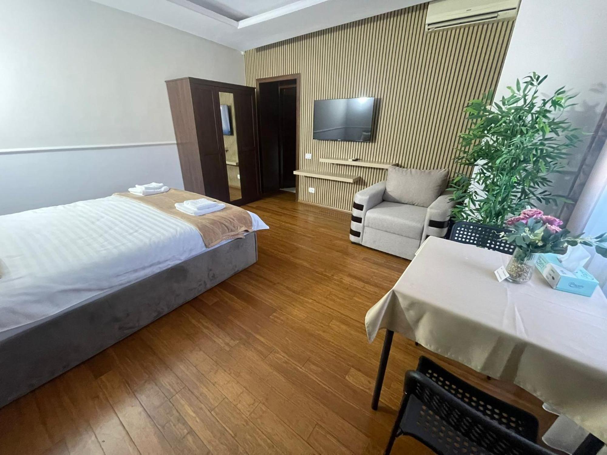 Therme Airport Resort Corbeanca Extérieur photo