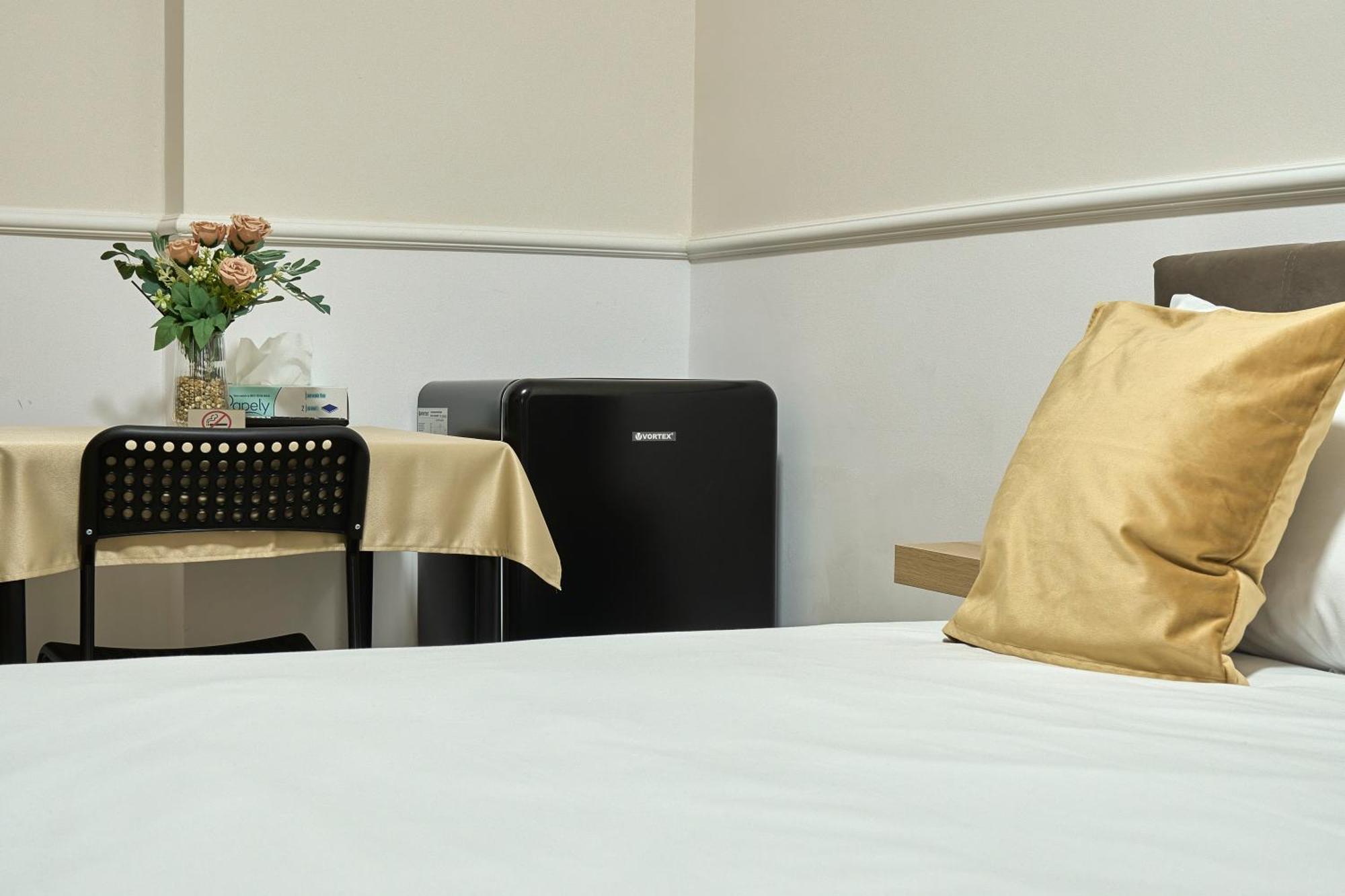 Therme Airport Resort Corbeanca Extérieur photo