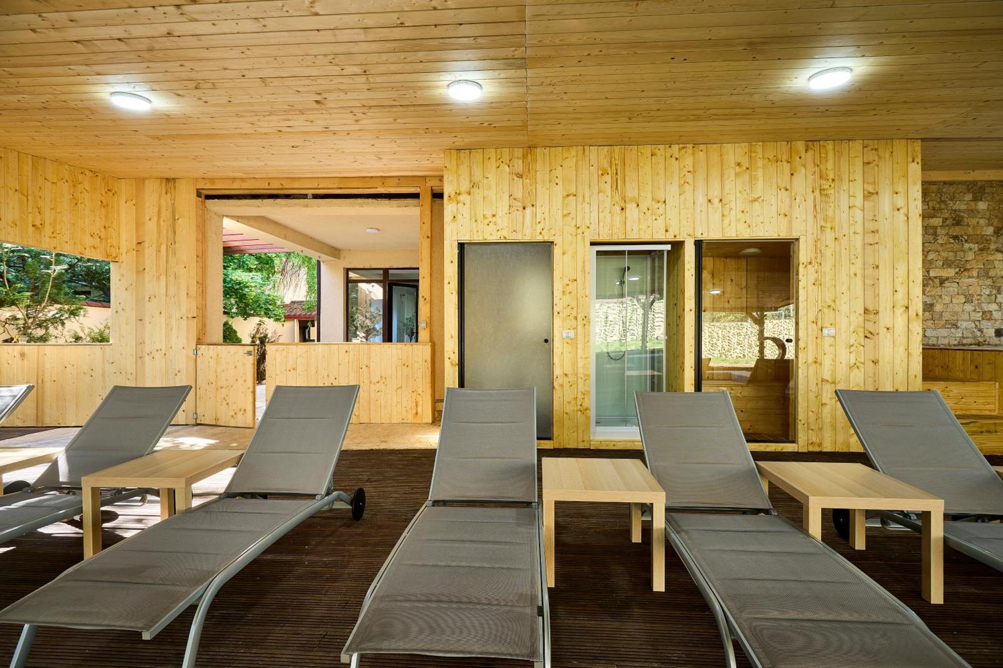 Therme Airport Resort Corbeanca Extérieur photo